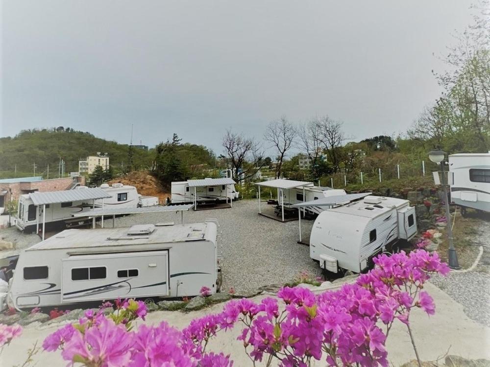 Hotel Sokcho New York Caravan Exterior foto